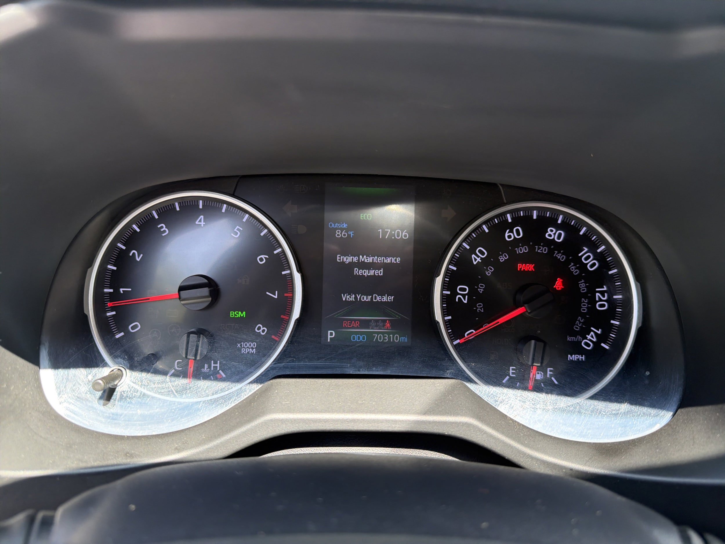 Used 2019 Toyota RAV4 XLE Premium w/ Cold Weather Package FWD image 18