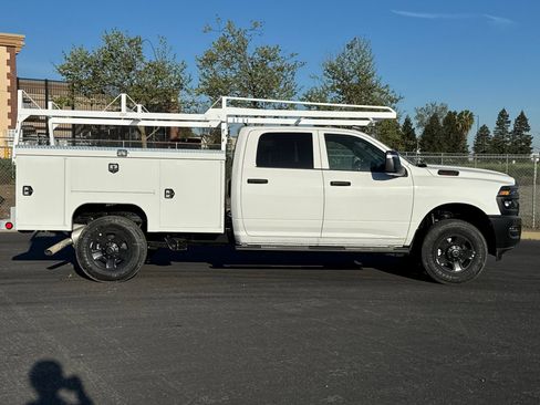 New 2026 RAM 2500 Tradesman image 2