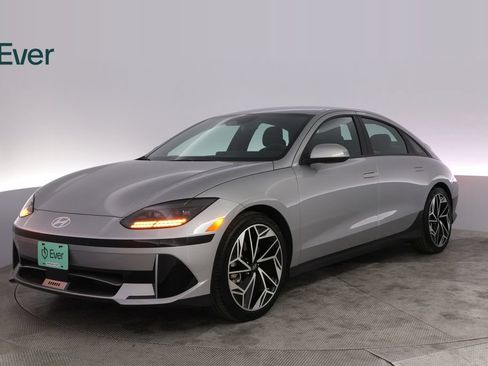 Used 2023 Hyundai Ioniq 6 SEL RWD image 2