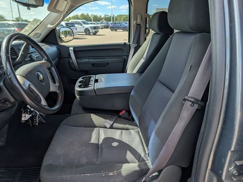 Used 2011 Chevrolet Silverado 1500 LT w/ All-Star Edition AWD/4WD image 7