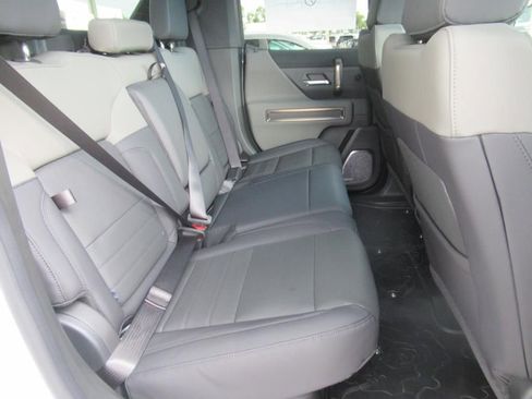 New 2025 GMC Hummer EV 3X image 28