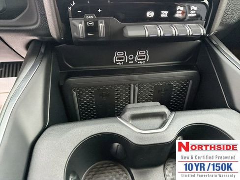 New 2026 RAM 2500 Laramie w/ Sport Appearance Package AWD/4WD image 20