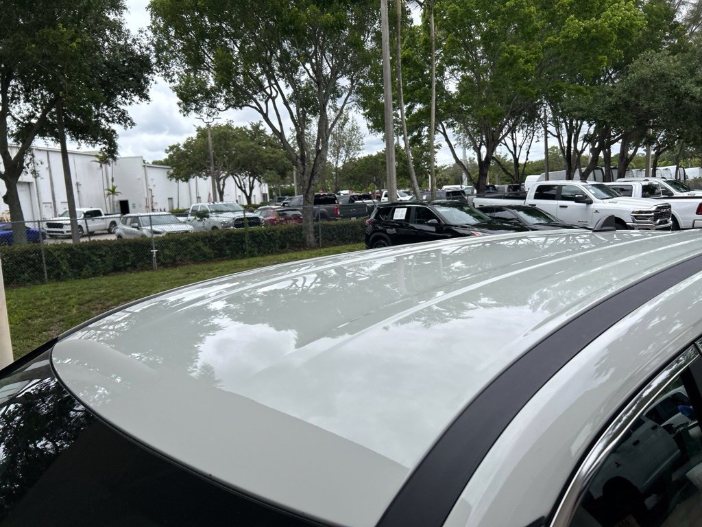 Used 2024 Nissan Rogue S AWD/4WD image 16