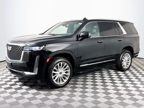 Used 2023 Cadillac Escalade Premium Luxury image 4