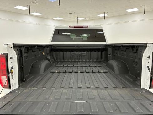 Used 2025 GMC Sierra 2500 SLE w/ SLE Convenience Package AWD/4WD image 17