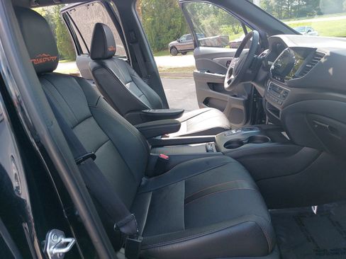 Used 2022 Honda Pilot TrailSport image 10