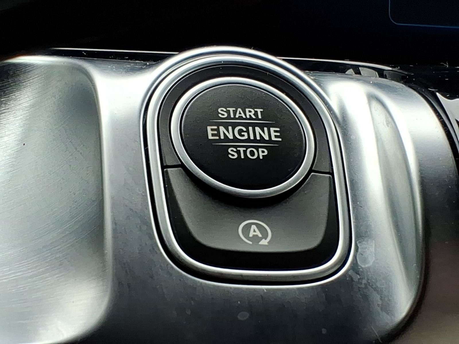 Certified 2025 Mercedes-Benz GLB 250 4MATIC image 22