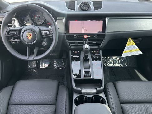 New 2026 Porsche Macan image 13