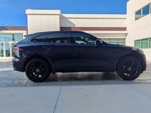 New 2026 Jaguar F-PACE R-Dynamic S image 3