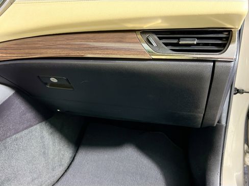 Used 2015 Toyota Avalon Limited image 35