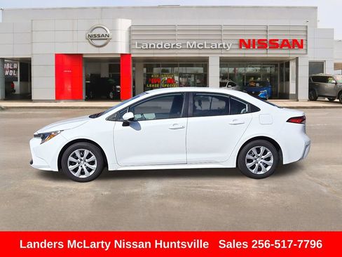 Used 2026 Toyota Corolla LE image 8