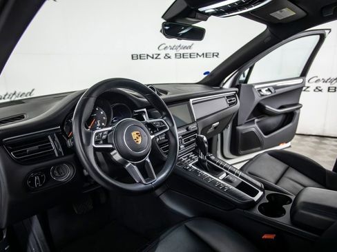 Used 2020 Porsche Macan AWD/4WD image 20