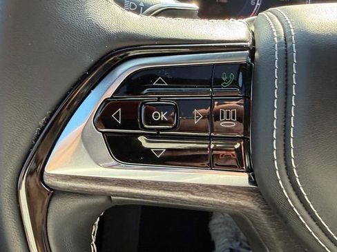 New 2025 Jeep Grand Cherokee L Overland w/ Advanced Protech Group III AWD/4WD image 14