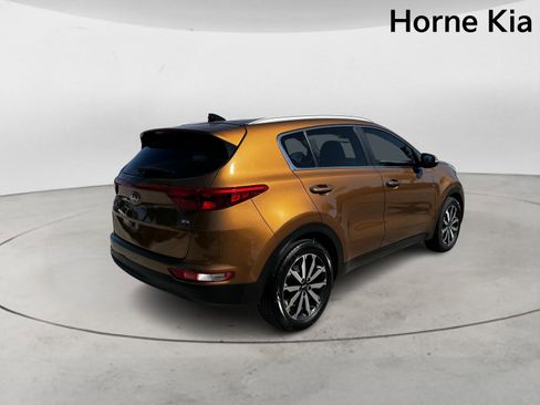 Used 2017 Kia Sportage EX w/ EX Premium Package image 4