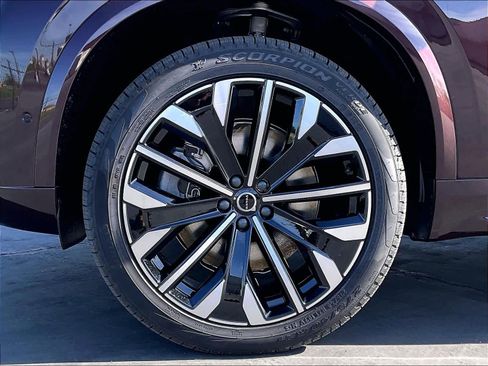 New 2026 Volvo XC90 T8 Ultra w/ Lounge Package AWD/4WD image 14