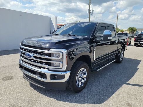 Certified 2025 Ford F250 Lariat w/ Chrome Package AWD/4WD image 2