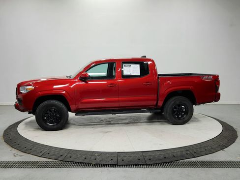 Used 2023 Toyota Tacoma SR image 4
