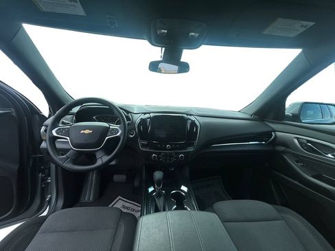 Used 2023 Chevrolet Traverse LT AWD/4WD image 9
