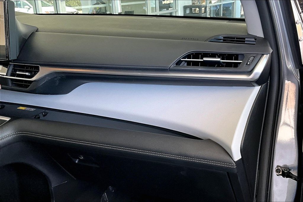 Certified 2026 Toyota Sienna LE AWD/4WD image 27