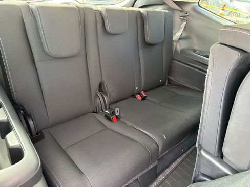 Certified 2023 Subaru Ascent Premium w/ Convenience Package image 12