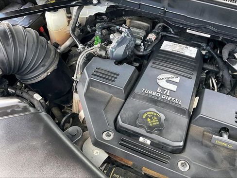 Used 2022 RAM 2500 Limited AWD/4WD image 32