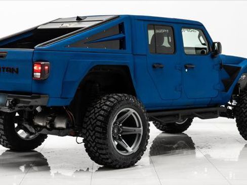 Used 2021 Jeep Gladiator Sport image 12