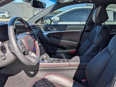 Used 2025 Genesis G70 3.3T Advanced w/ Sport Prestige Package image 12