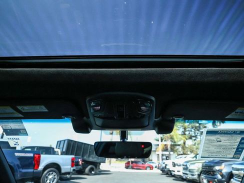 Used 2022 Subaru Outback Wilderness w/ Wilderness Package image 24