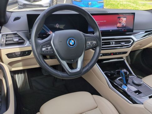 Certified 2023 BMW i4 eDrive35 w/ Premium Package RWD image 28
