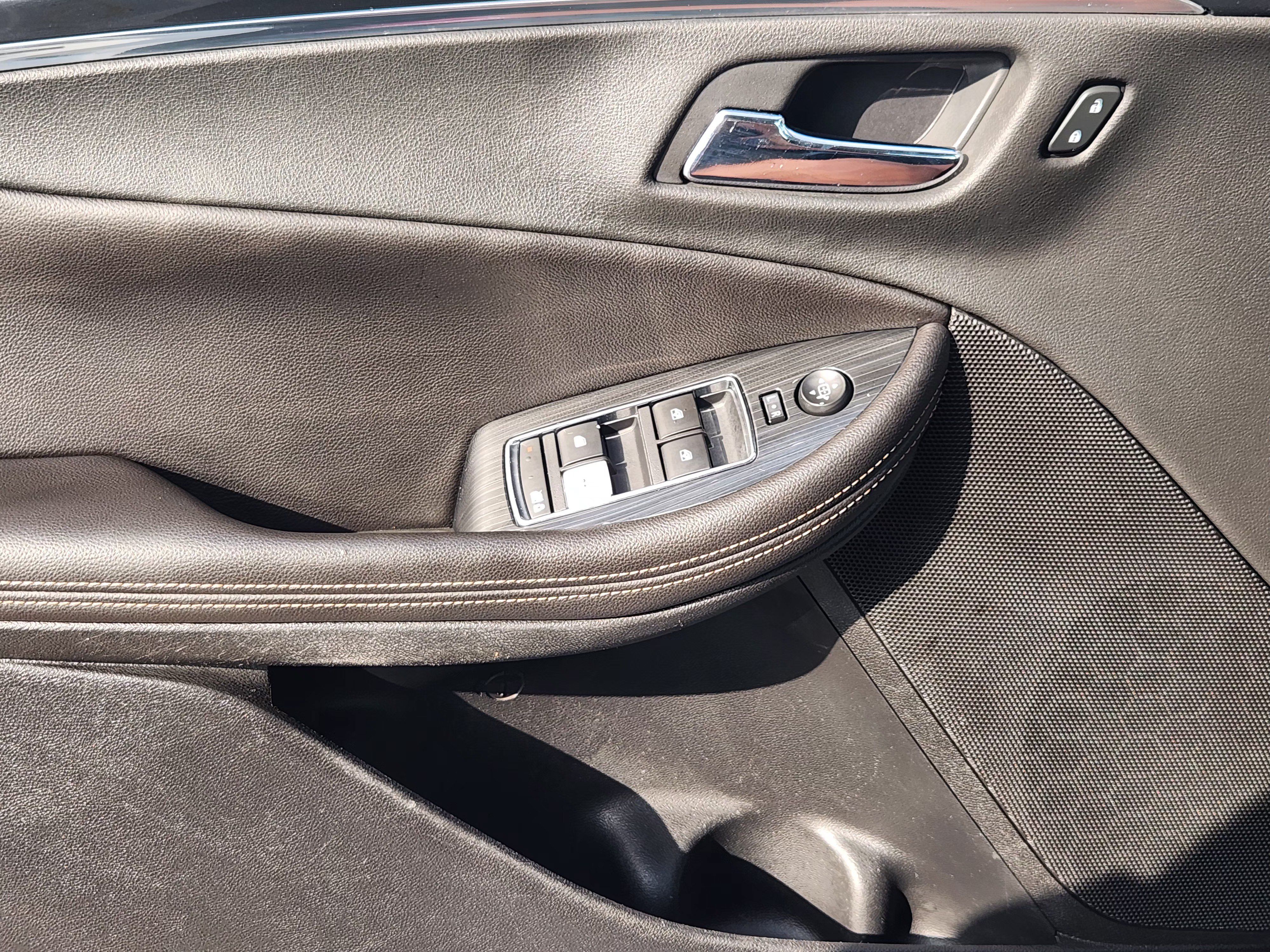 Used 2019 Chevrolet Impala LT w/ LT Leather Package FWD image 23