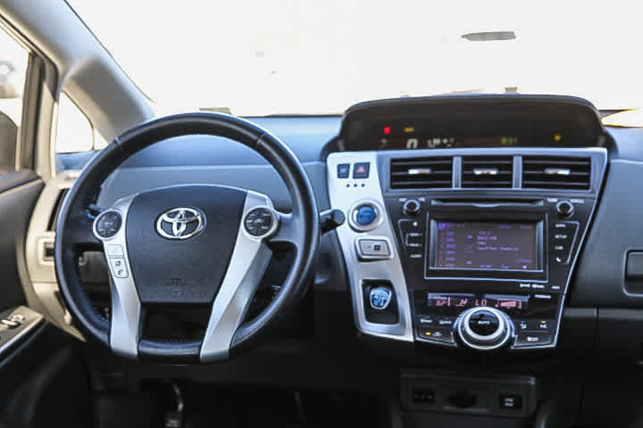 Used 2013 Toyota Prius V Five FWD image 12