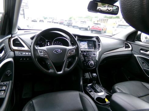 Used 2017 Hyundai Santa Fe Sport w/ 2.0T Ultimate Tech Package 05 AWD/4WD image 14