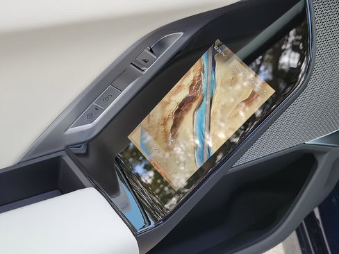 New 2026 BMW i7 eDrive50 w/ M Sport Package image 13