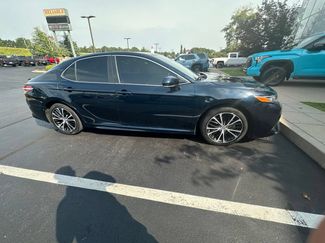 Used 2020 Toyota Camry SE w/ Convenience Package FWD video 1