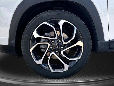 Used 2024 Chevrolet Trax RS w/ Driver Confidence Package FWD image 10