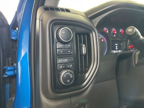 Used 2022 Chevrolet Silverado 1500 Custom Trail Boss image 38