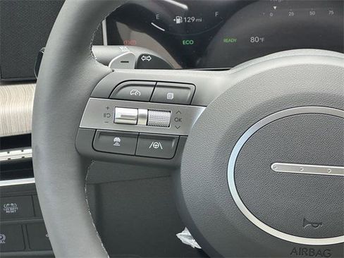 New 2025 Hyundai Sonata Limited image 24