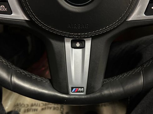 Used 2022 BMW M850i xDrive Convertible image 28