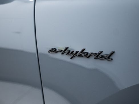 New 2026 Porsche Cayenne Turbo image 12
