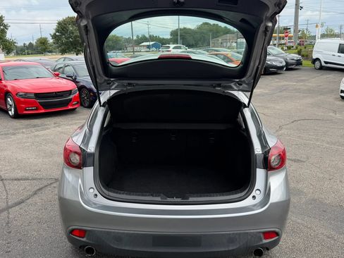 Used 2015 MAZDA MAZDA3 i Touring FWD image 29