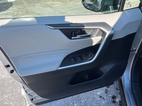 Used 2024 Toyota RAV4 XLE w/ Convenience Package image 13