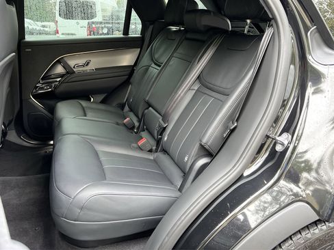 Used 2024 Land Rover Range Rover Sport Dynamic SE image 23