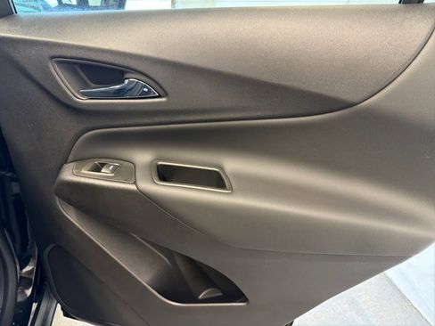 Used 2024 Chevrolet Equinox LT image 33