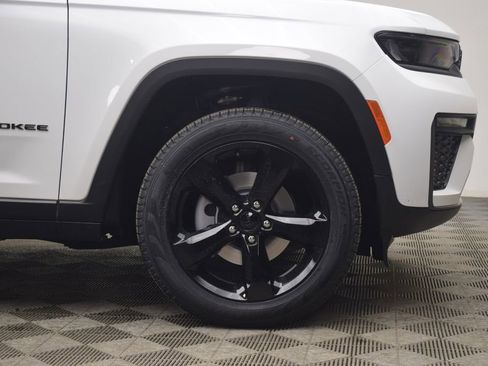 New 2026 Jeep Grand Cherokee Limited image 6