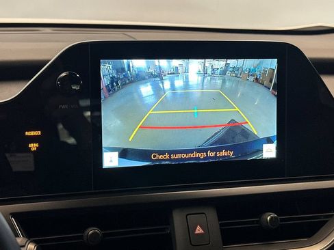Certified 2025 Lexus UX 300h FWD w/ Accessory Package (Z2) image 19