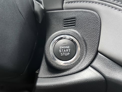 Used 2025 Subaru Outback Limited XT image 8