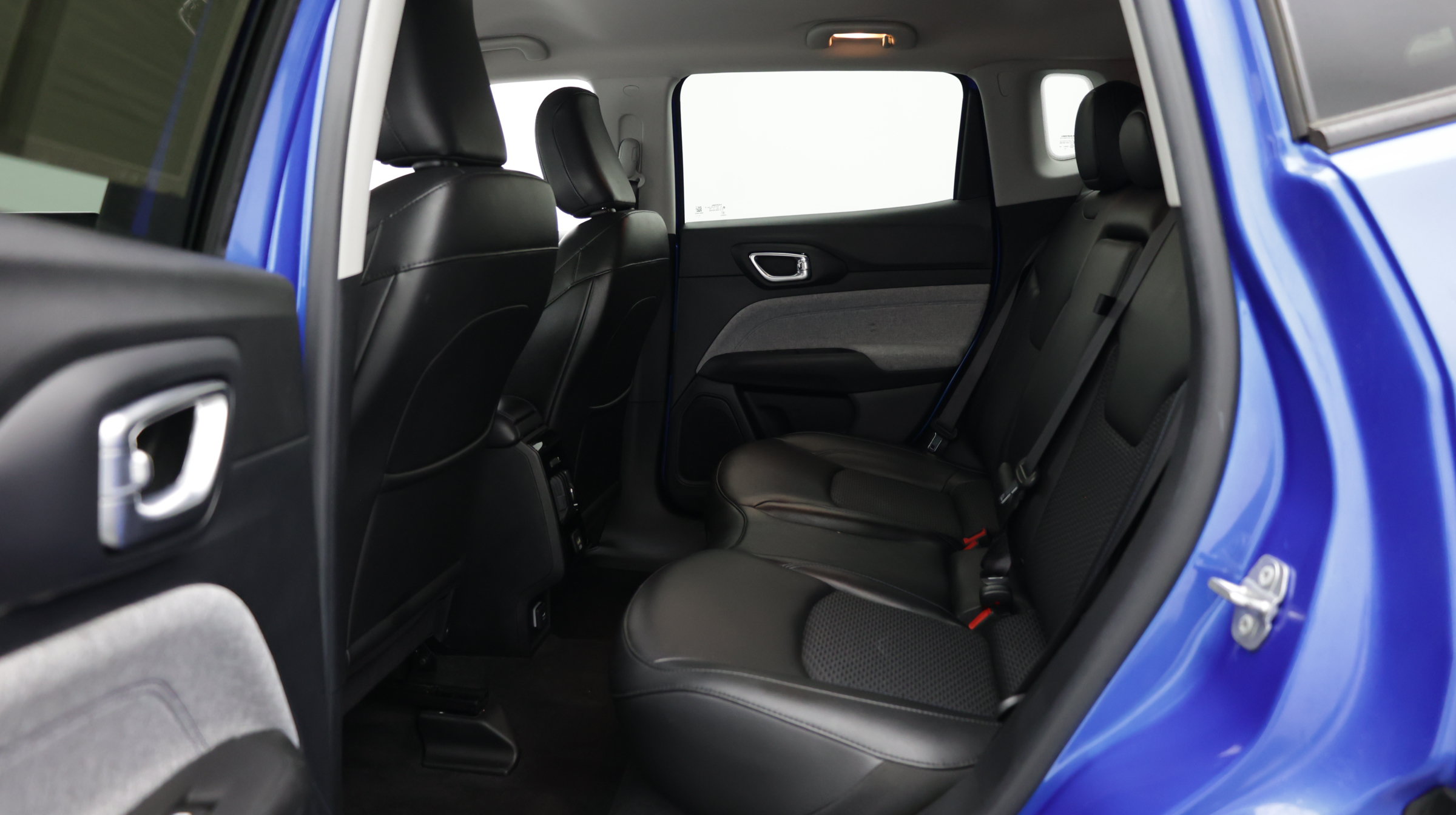 Used 2022 Jeep Compass Latitude AWD/4WD image 27