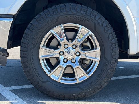 Used 2016 Ford F150 Lariat w/ Equipment Group 502A Luxury AWD/4WD image 10