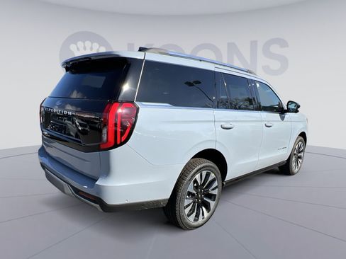 New 2025 Ford Expedition Platinum w/ Driver's Package image 7