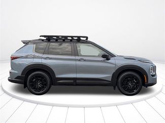 New 2026 Mitsubishi Outlander Trail Edition video 2